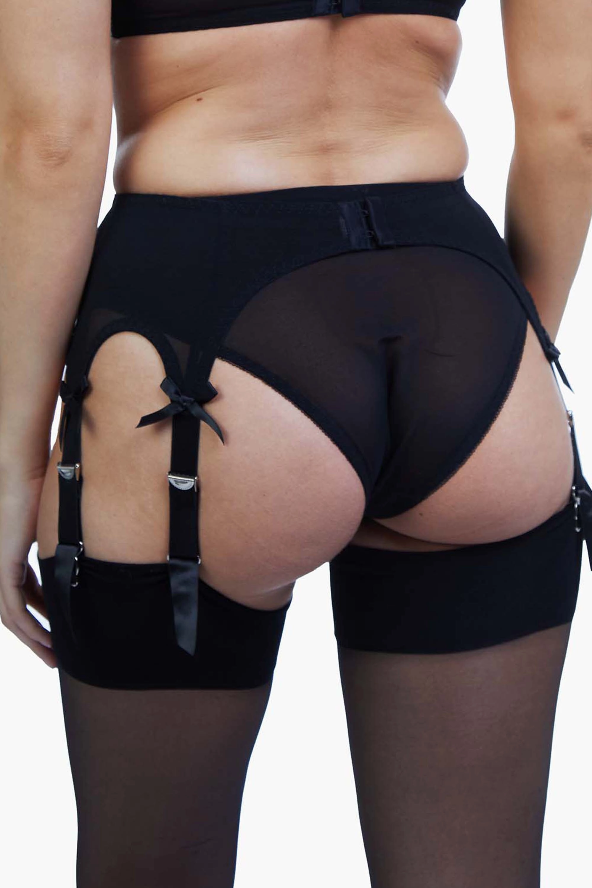 Bettie Page Lilac Classic 6 Strap Suspender Belt