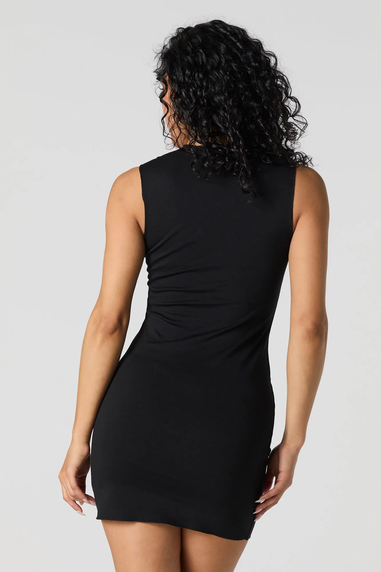 Minirobe moulante avec fausses poches