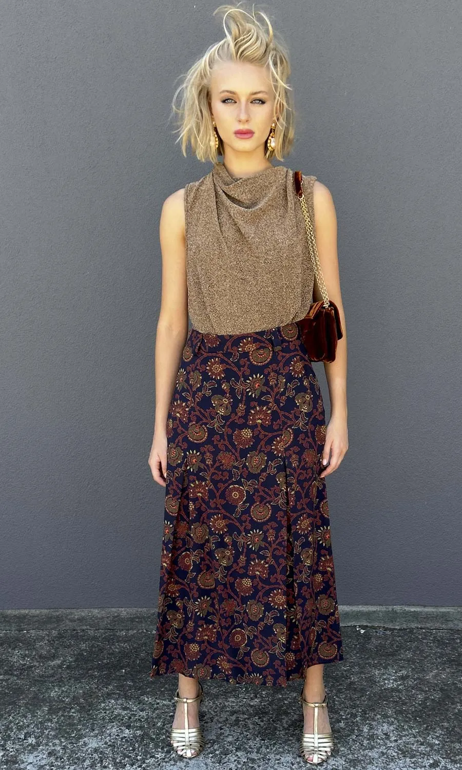 Momoni Takuma Longer length Silk Skirt